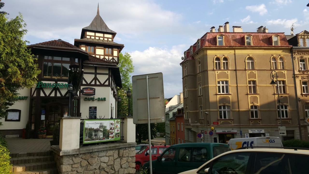 Laura'S Apartment Karlovy Vary Kültér fotó
